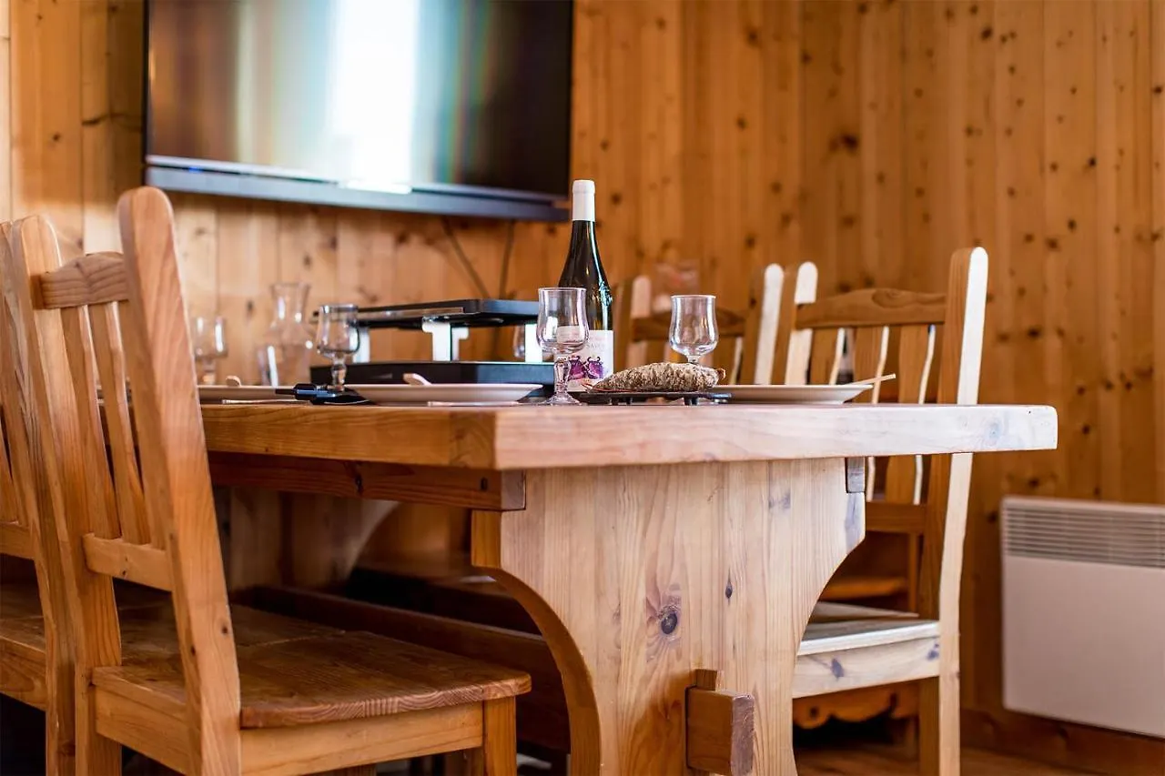 Appart hôtel Madame Vacances Les Chalets du Berger Premium*** La Féclaz