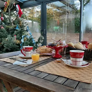https://le-paradis-de-clarisse.fr-provencehotel.com